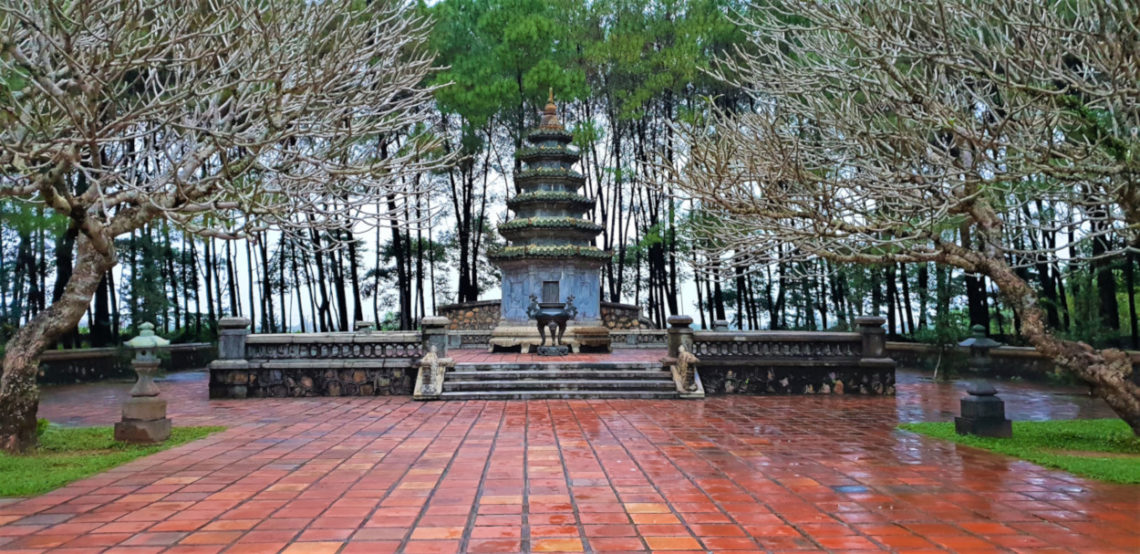 Temple of Stratum Bodhisattva and Temple of Relatives