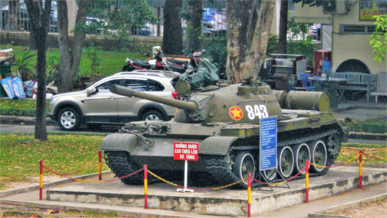 Tank 843 was the second tank to crash through Independence Palace gates