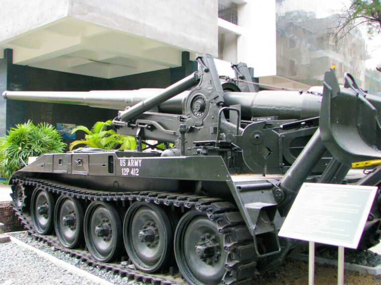 Tank outside War Remnants museum