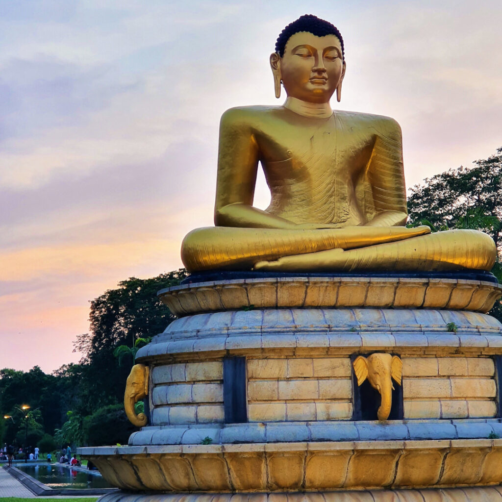 Viharamahadevi Park