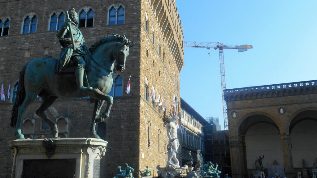 Exploring Piazza della Signoria