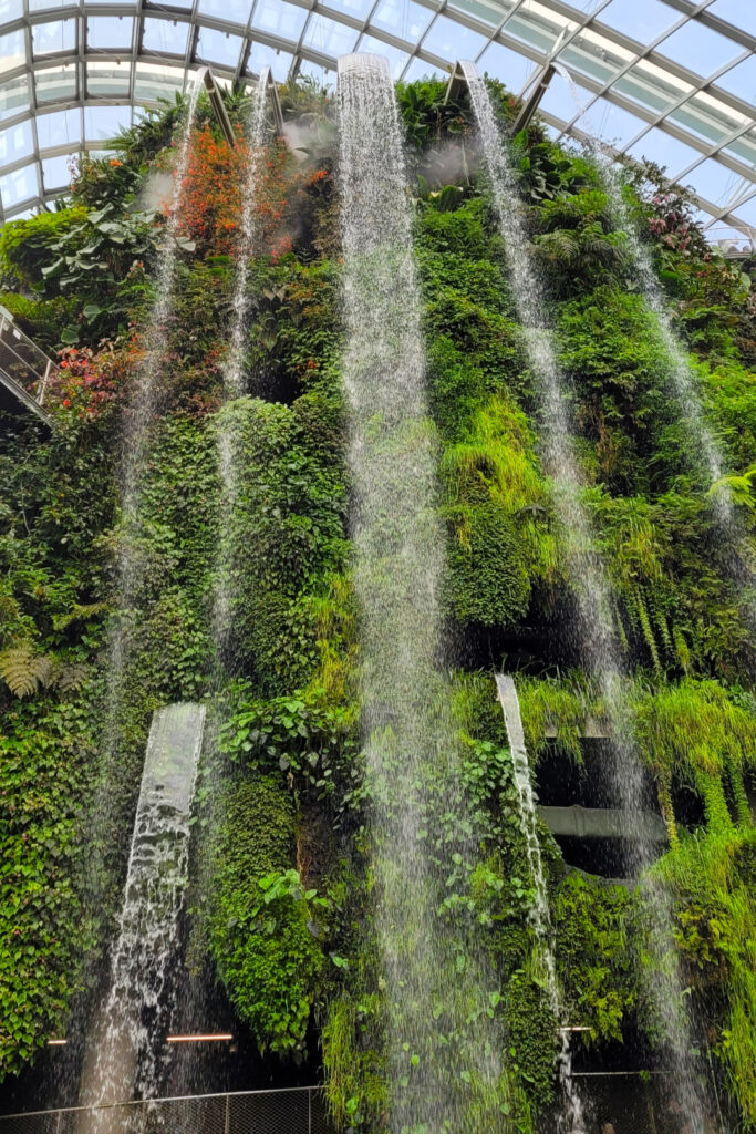 Spectacular views of the waterfall from the mountain edge.